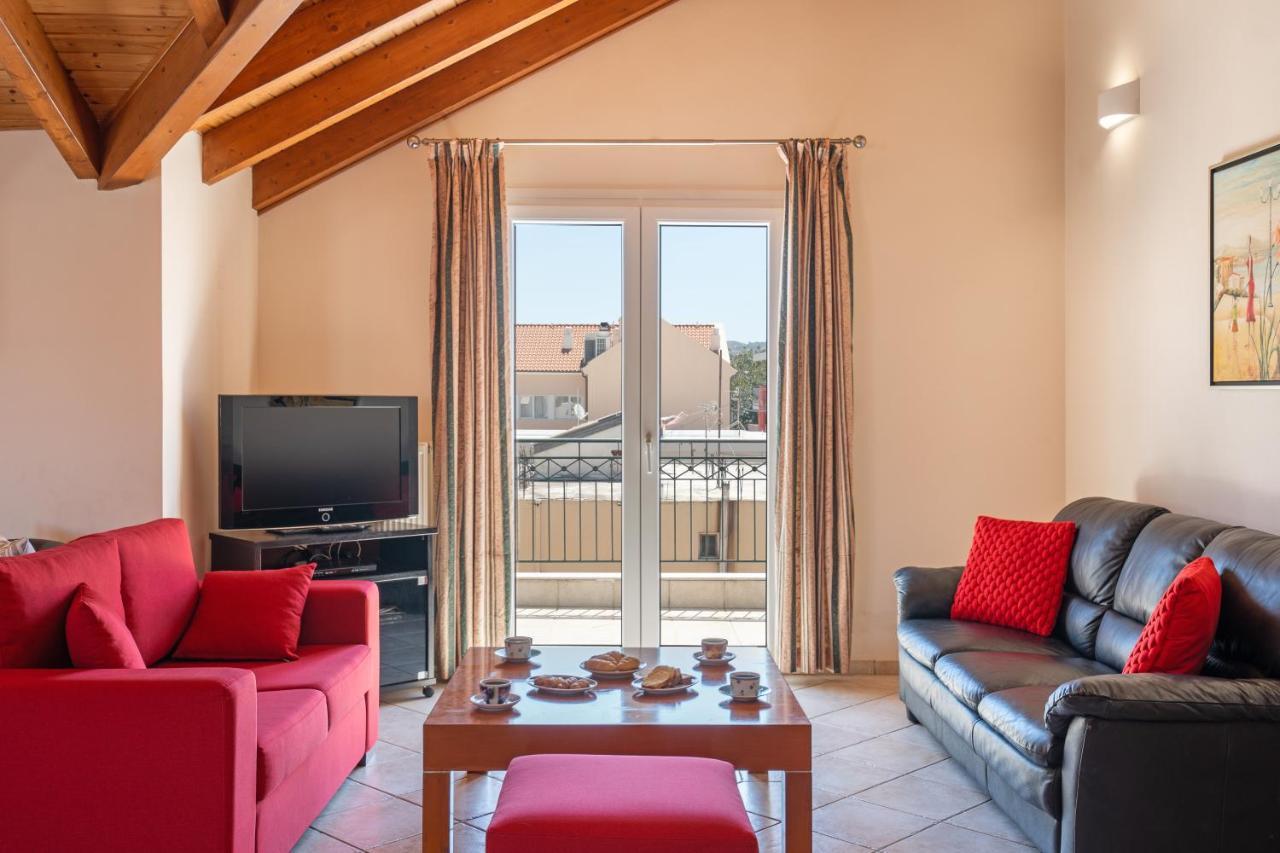 Grand Square Apartment Argostolion Exterior foto